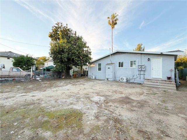 516 E D St B, Ontario, CA 91764