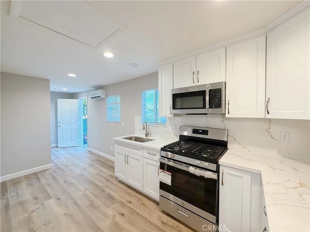 516 E D St B, Ontario, CA 91764