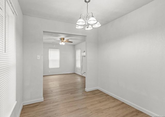 826 Poinsettia, San Antonio, TX 78202