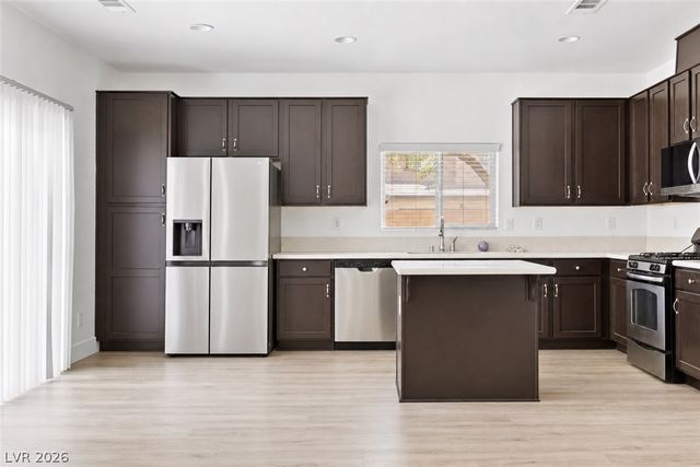 10600 Capitol Peak Avenue, Las Vegas, NV 89166