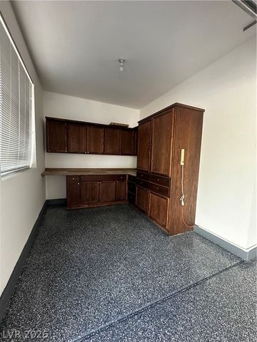 2569 Williamsburg Street, Henderson, NV 89052