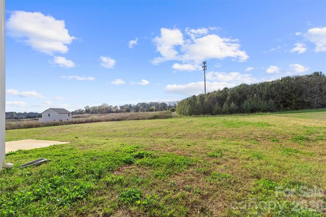 132 Red Cedar Lane, Statesville, NC 28625