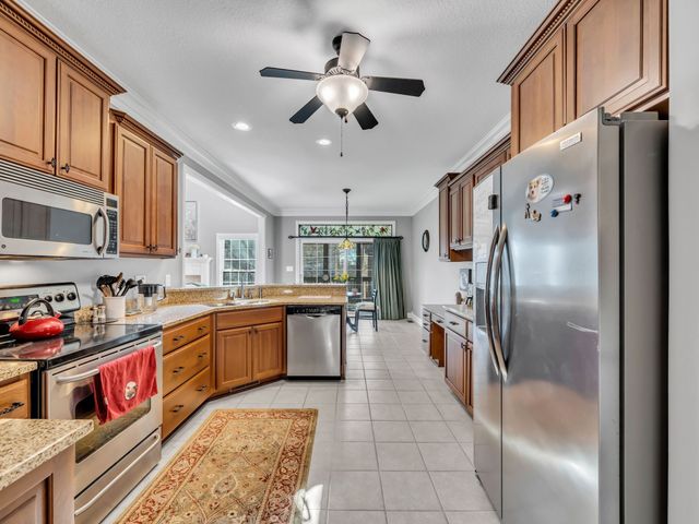 114 Hunt Crest Ct, Clarksville, TN 37043