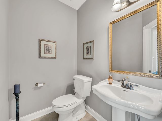 114 Hunt Crest Ct, Clarksville, TN 37043