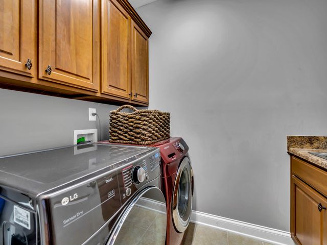 114 Hunt Crest Ct, Clarksville, TN 37043