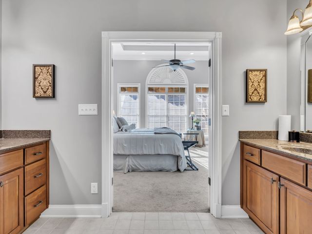 114 Hunt Crest Ct, Clarksville, TN 37043