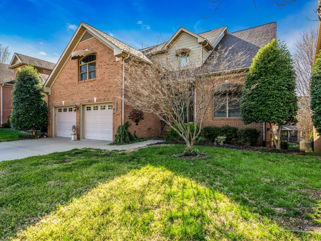 114 Hunt Crest Ct, Clarksville, TN 37043