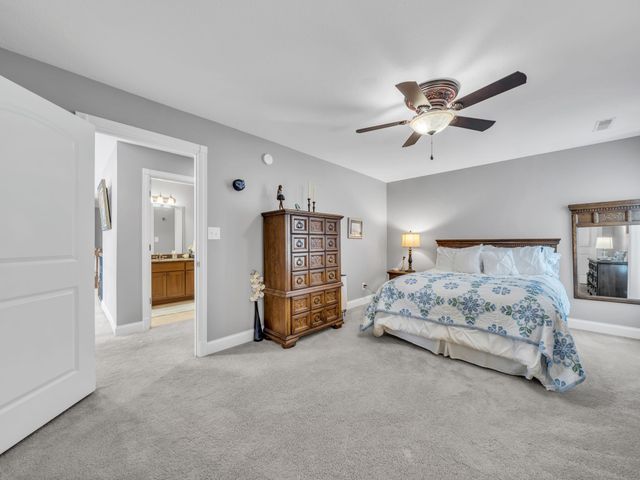 114 Hunt Crest Ct, Clarksville, TN 37043