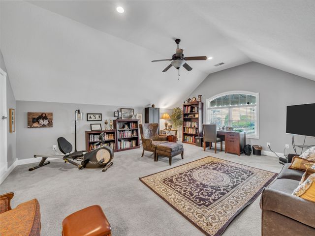 114 Hunt Crest Ct, Clarksville, TN 37043