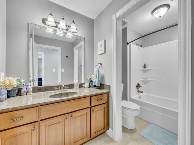 114 Hunt Crest Ct, Clarksville, TN 37043