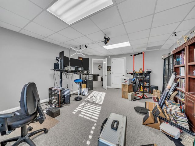 114 Hunt Crest Ct, Clarksville, TN 37043