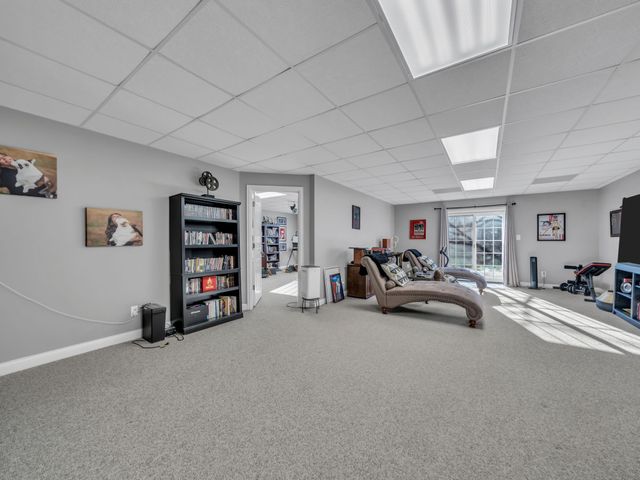 114 Hunt Crest Ct, Clarksville, TN 37043