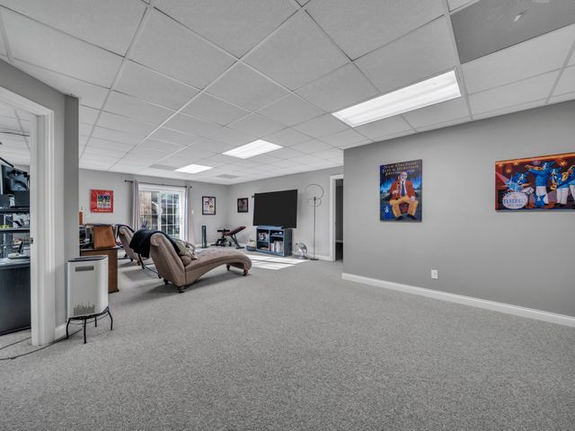 114 Hunt Crest Ct, Clarksville, TN 37043