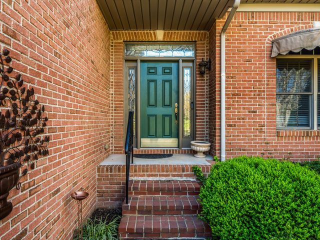 114 Hunt Crest Ct, Clarksville, TN 37043