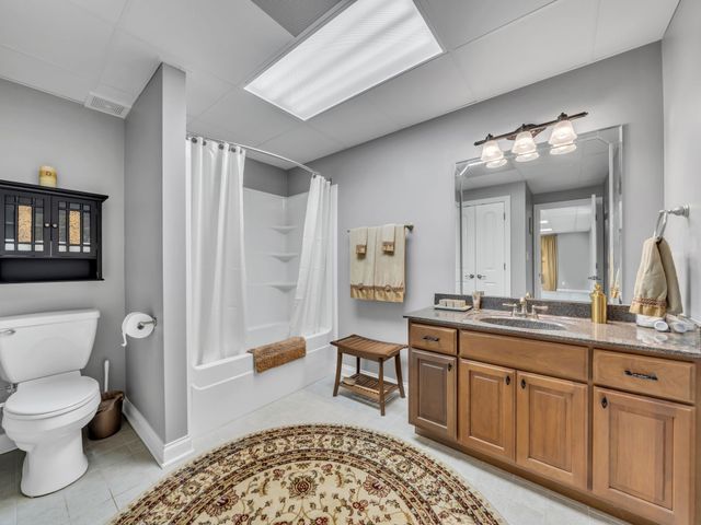 114 Hunt Crest Ct, Clarksville, TN 37043