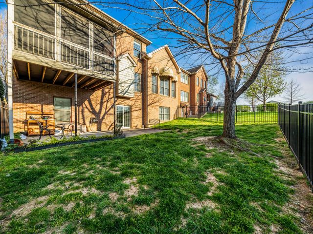 114 Hunt Crest Ct, Clarksville, TN 37043
