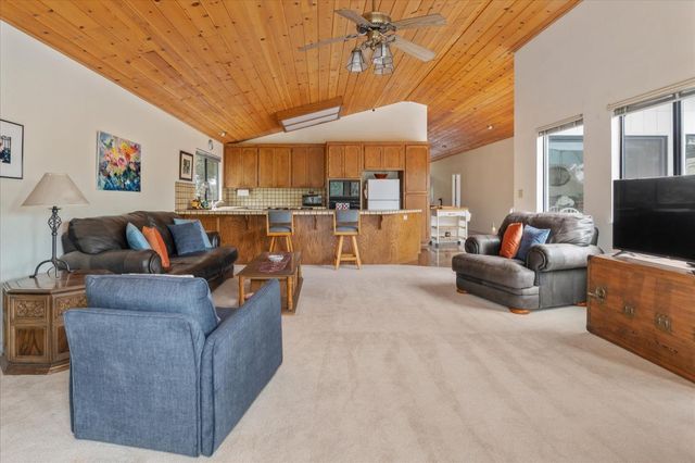 596 Sugarbush Ln, Murphys, CA 95247