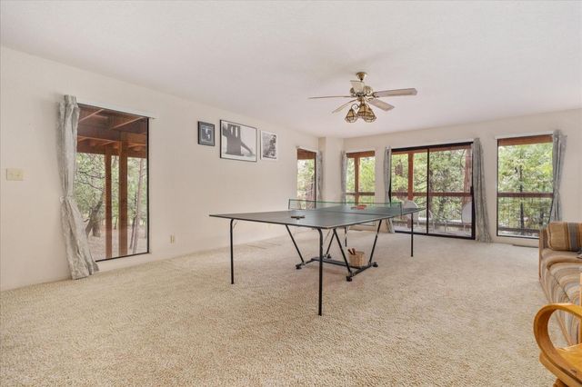 596 Sugarbush Ln, Murphys, CA 95247