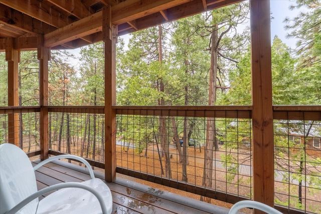 596 Sugarbush Ln, Murphys, CA 95247