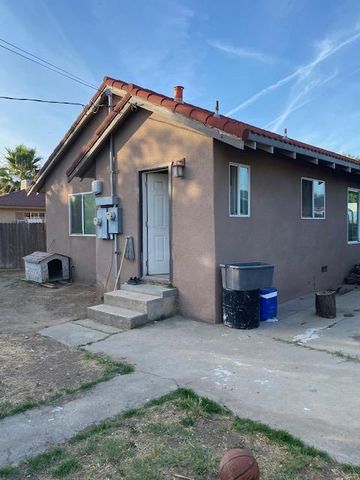 424 S A Street, Madera, CA 93638