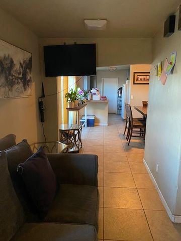 424 S A Street, Madera, CA 93638