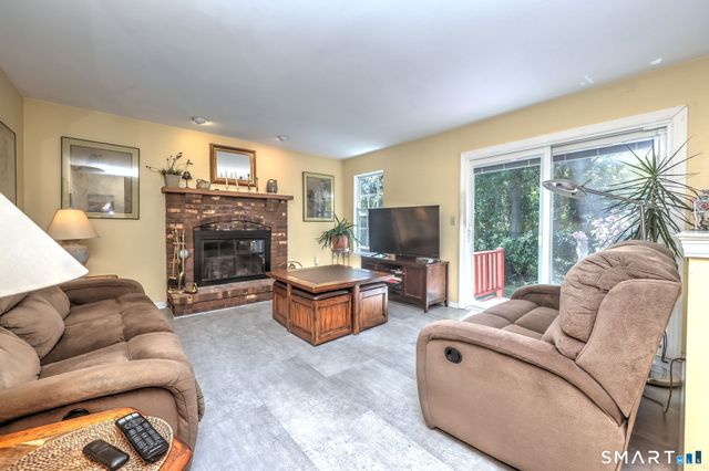 39 Lookout Hill Road, Milford, CT 06461