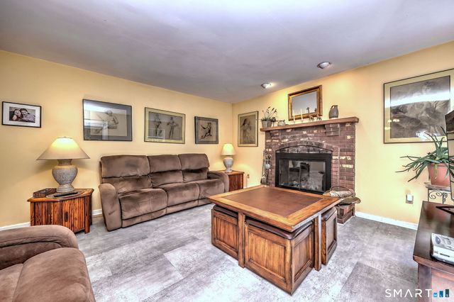 39 Lookout Hill Road, Milford, CT 06461