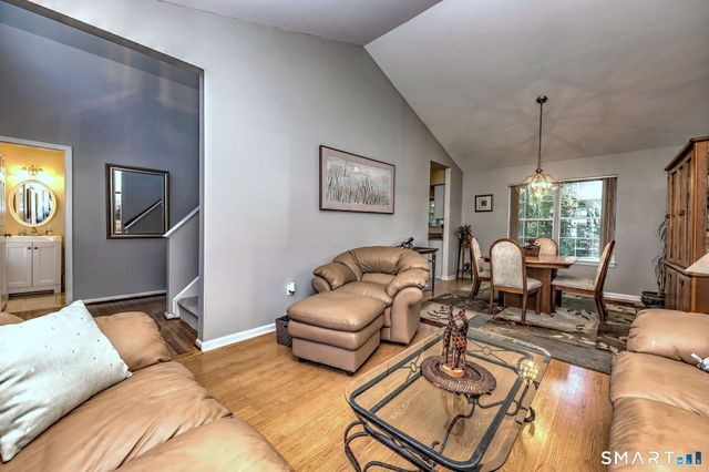 39 Lookout Hill Road, Milford, CT 06461