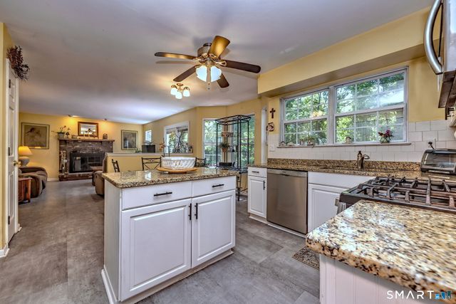 39 Lookout Hill Road, Milford, CT 06461