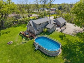 1080 Cardinal Drive S, Lake Zurich, IL 60047