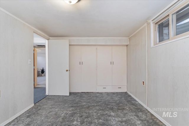 860 N 8th E, Mountain Home, ID 83647