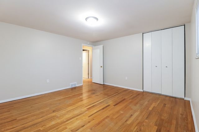 1025 Catherine Dr, Conway, PA 15027