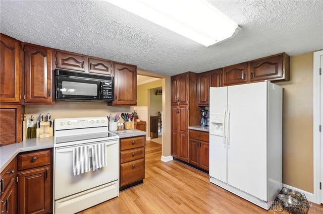 1667 Bending Tree Drive, New Carlisle, OH 45344