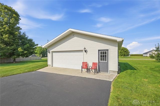 1667 Bending Tree Drive, New Carlisle, OH 45344