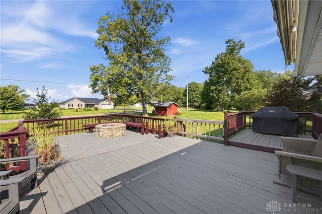 1667 Bending Tree Drive, New Carlisle, OH 45344