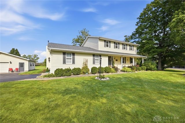 1667 Bending Tree Drive, New Carlisle, OH 45344