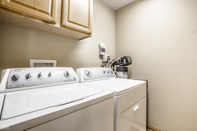 7548 W Ivy Lane, New Palestine, IN 46163