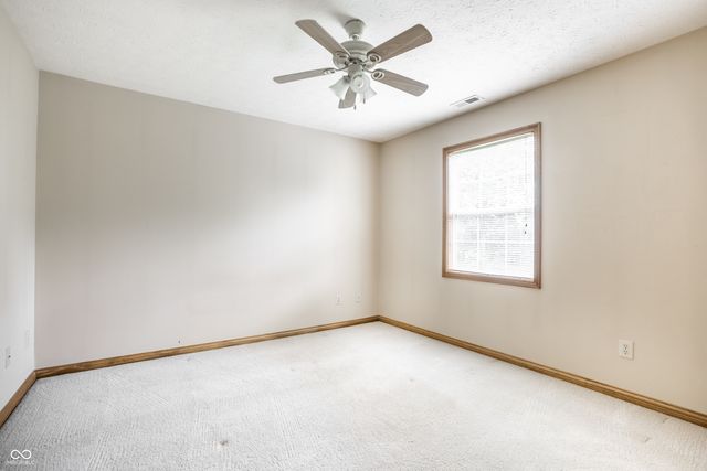 7548 W Ivy Lane, New Palestine, IN 46163