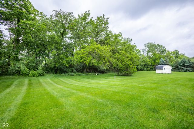 7548 W Ivy Lane, New Palestine, IN 46163