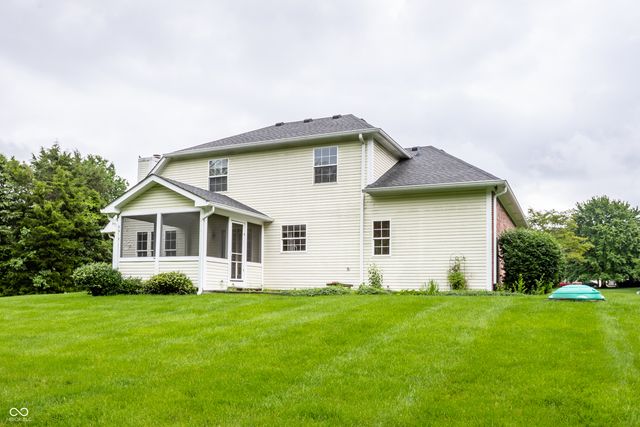 7548 W Ivy Lane, New Palestine, IN 46163