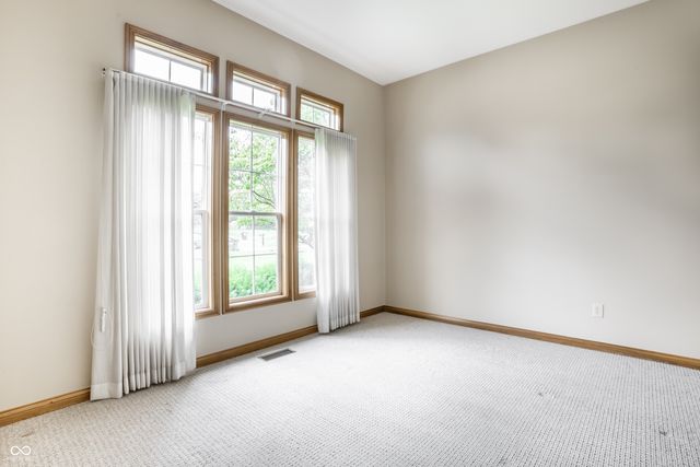 7548 W Ivy Lane, New Palestine, IN 46163