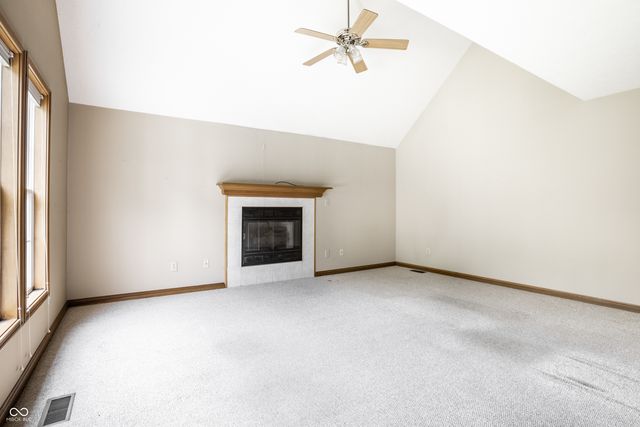 7548 W Ivy Lane, New Palestine, IN 46163