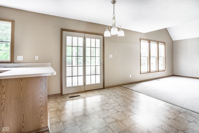 7548 W Ivy Lane, New Palestine, IN 46163