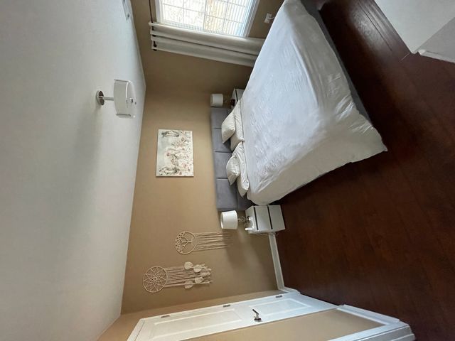 1327 Williamsburg Drive B2, Schaumburg, IL 60193