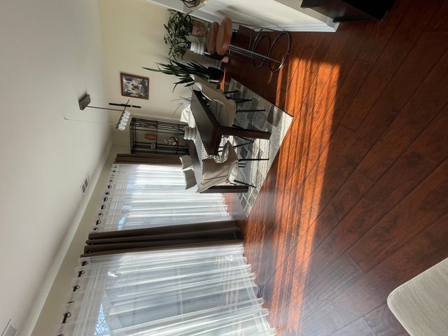 1327 Williamsburg Drive B2, Schaumburg, IL 60193