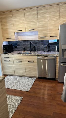 1327 Williamsburg Drive B2, Schaumburg, IL 60193