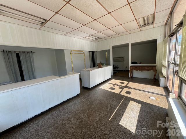 166 N Logan Street, Marion, NC 28752