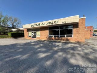 166 N Logan Street, Marion, NC 28752