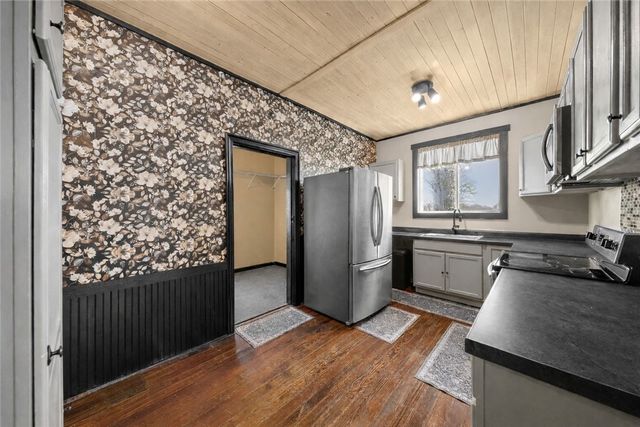 580 Green Valley, Nottingham, PA 15330