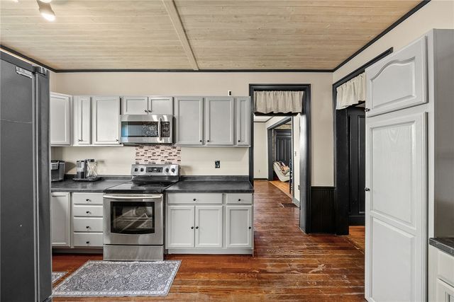 580 Green Valley, Nottingham, PA 15330